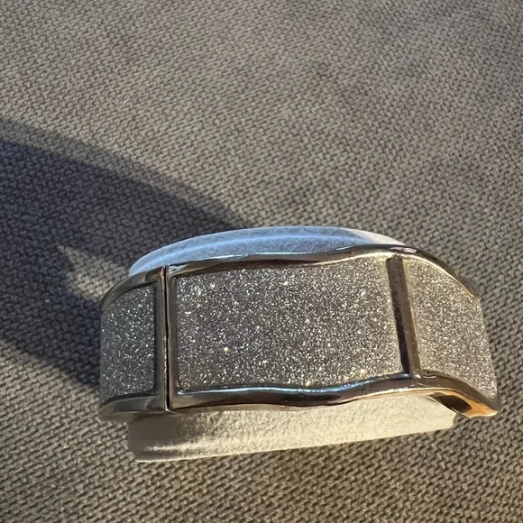 Sparkly Silver-tone Bracelet - Picture 2 of 4